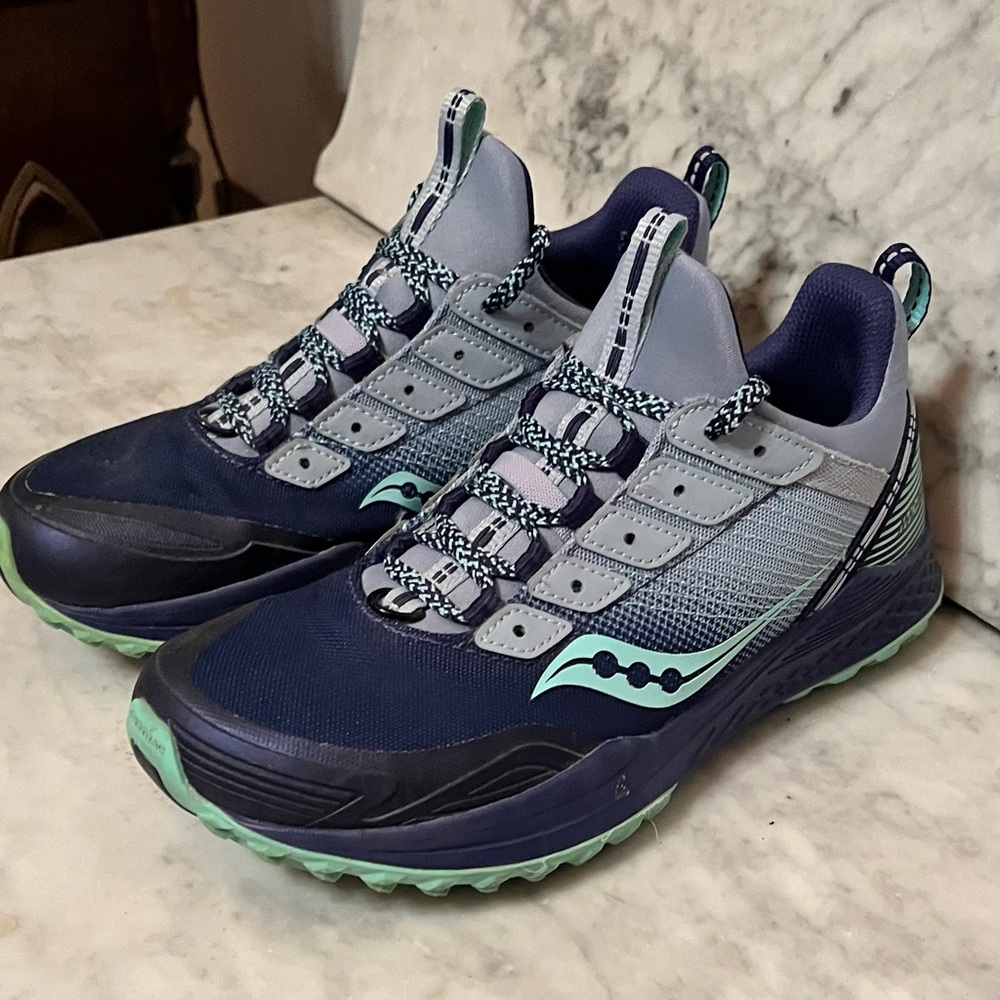 Saucony Navy and Light Gray Trail Shoes